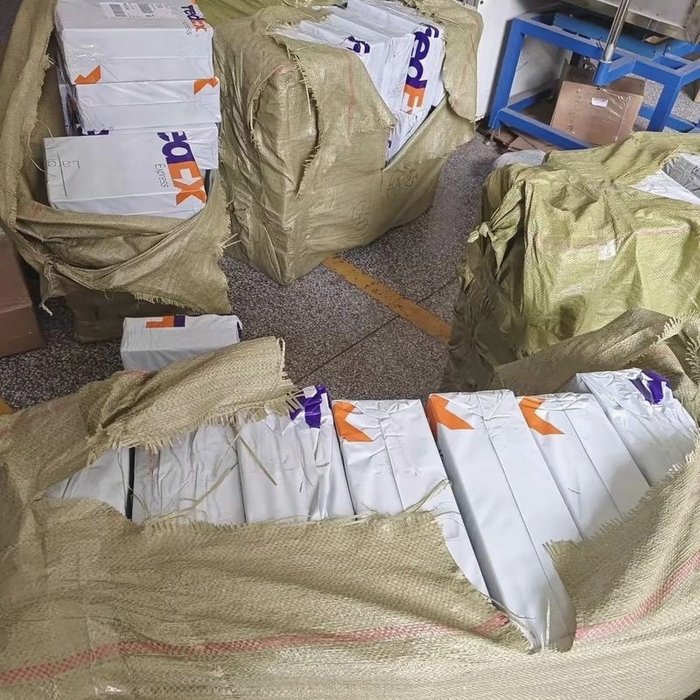 Replica Louis Vuitton bags inventory received at the warehouse