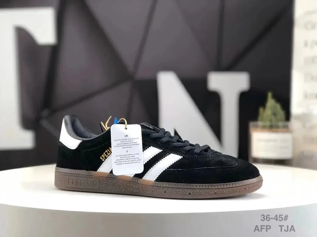 Spezial shoes (23 CP) 3