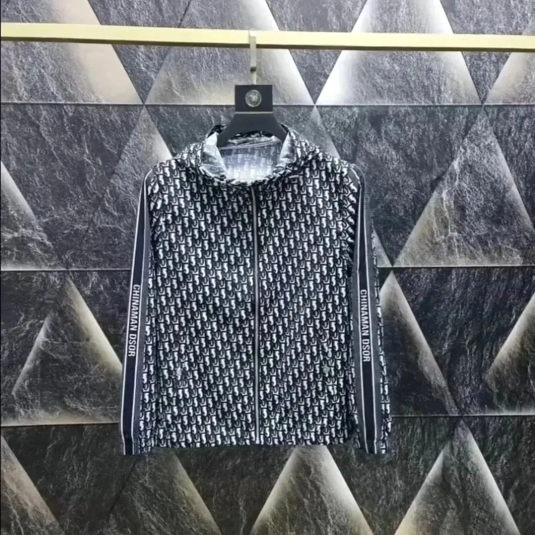 Gucci GG Supreme Hooded Jacket 3