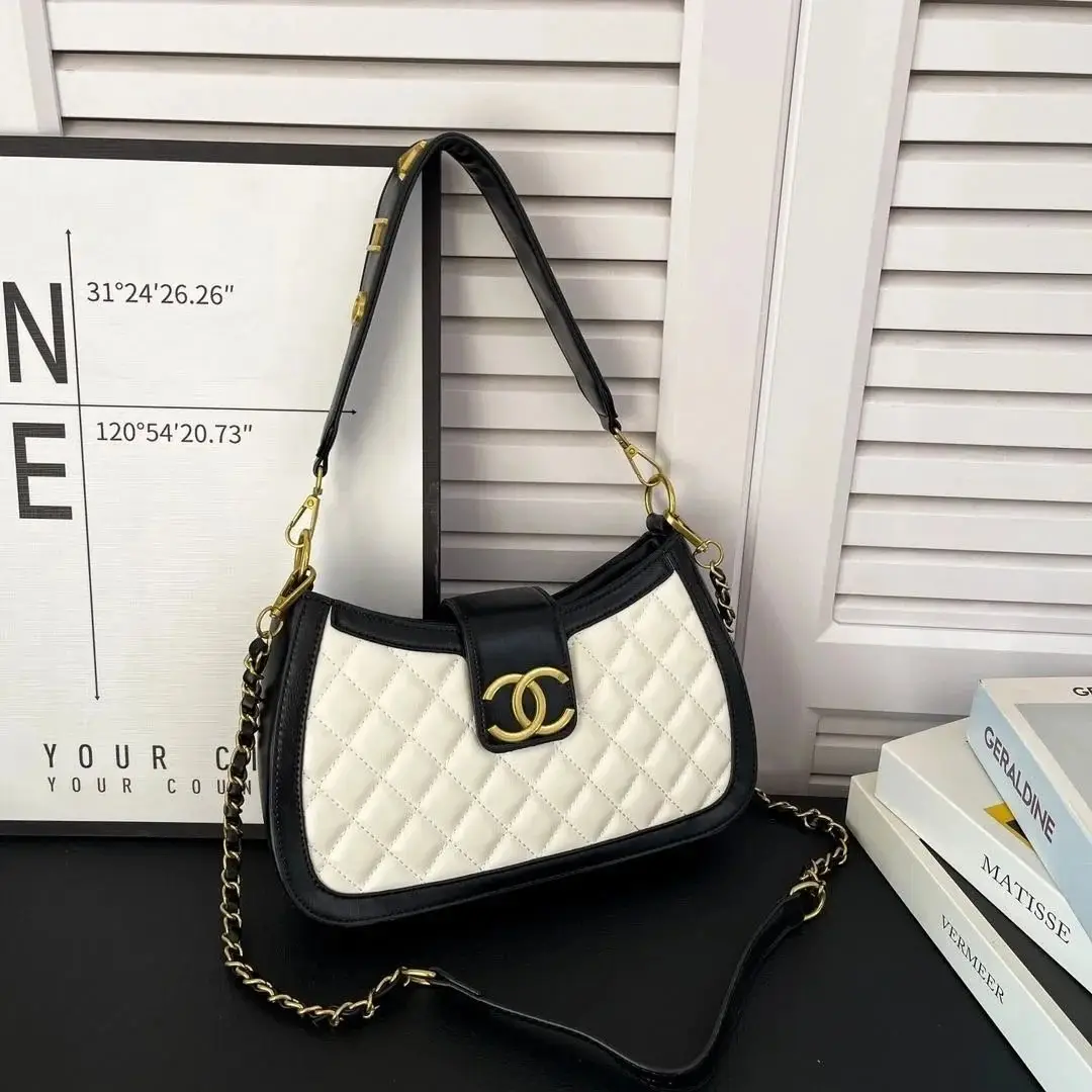 Chanel Shoulder Bag 3